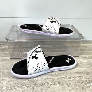 Under Armour Youth Slides Size 4Y